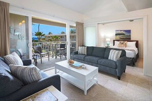 Smart TV, offices - Ocean View 3 Bed Suite - Sleeps 6 with Pool & A/C - Steps to the Sand in Kapaa! (Kapaa)