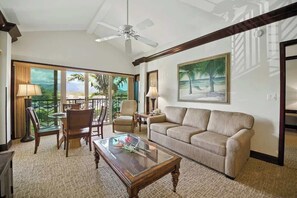 Smart TV, offices - D401 - Top Floor Mountain Views, Sleeps 6, AC, Pool, Water Slide & Great Value! (Kapaa)