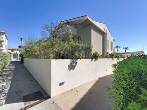 Property grounds - Les Calanques de Saint Aygulf by Interhome (Saint Aygulf)