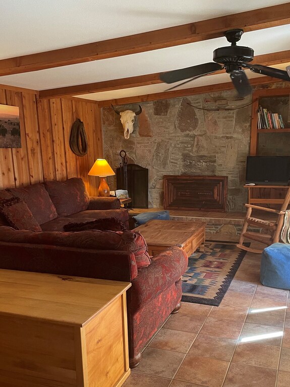 Woodsy Rural Cabin On The Middle Caney River. - Kansas (State)
