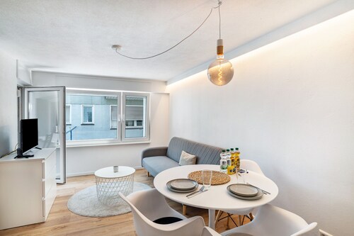 Appartement 'On The River Nagold' avec balcon et Wi-Fi