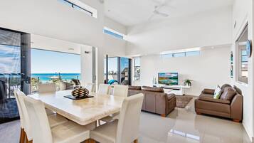 Executive Apartment | Living area