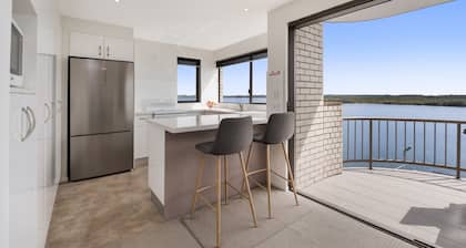Wharf Lodge