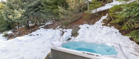 Bain à remous extérieur