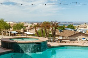 Outdoor pool, a heated pool - Extended Stay Oasis/Lake Views/Pool+Hot Tub/Snowbird Friendly/RV Covered Parking (Lake Havasu City)