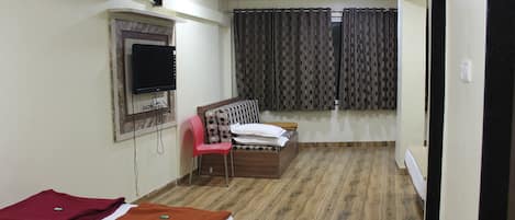 Desk, free WiFi, bed sheets