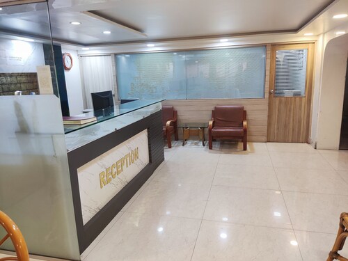 Hotel Mukesh residency