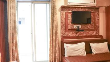 Chambre Familiale | Bureau, Wi-Fi gratuit, draps fournis