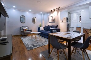Living area - Ruby Suites by Edmor Suites (Nairobi)