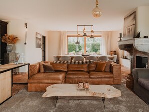 TV, fireplace - Country house with wellness in nature (Maldegem)