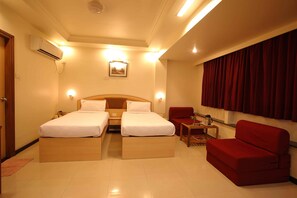 Executive Double or Twin Room | Desk, free WiFi - Hotel Suyash Deluxe (Pune)