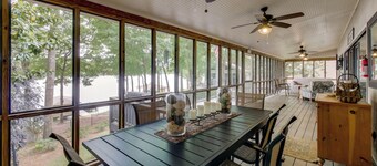 Pet-Friendly Lake Sinclair Home w/ Boat Dock!