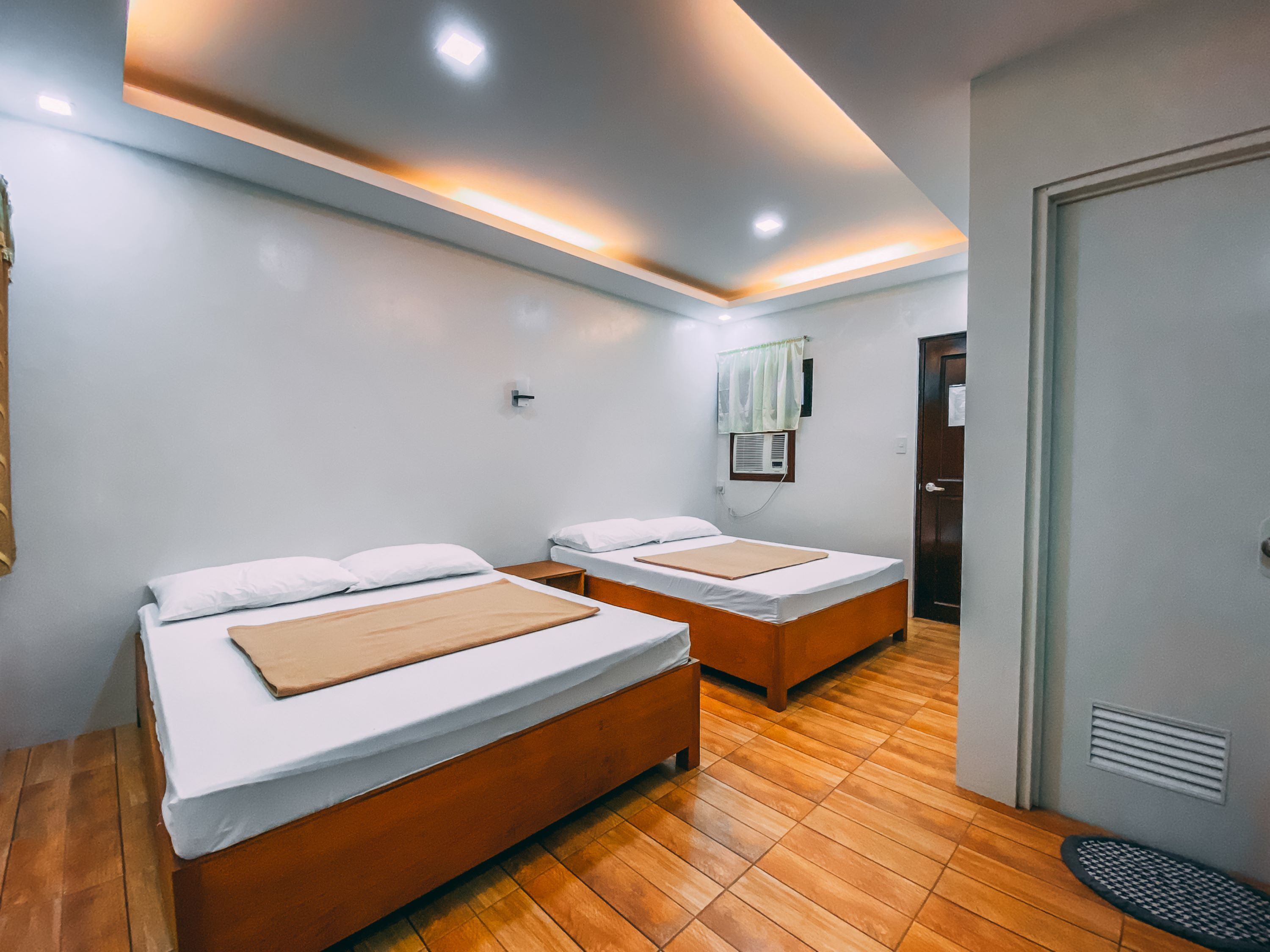 Wifi gratis y ropa de cama 