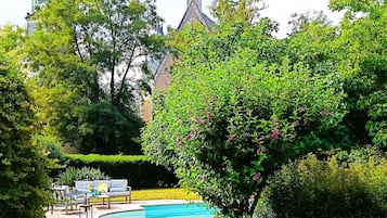 Maison, salle de bains attenante | Piscine extérieure | Piscine extérieure, chaises longues