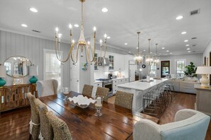 Unclassified image, 4 of 50, button