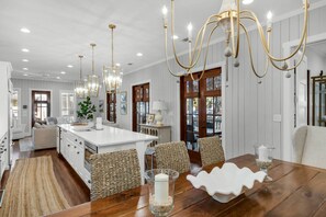 Unclassified image, 2 of 50, button