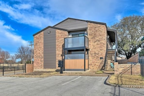 Exterior - Fort Worth Apt < 5 Mi to Downtown! (Fort Worth)