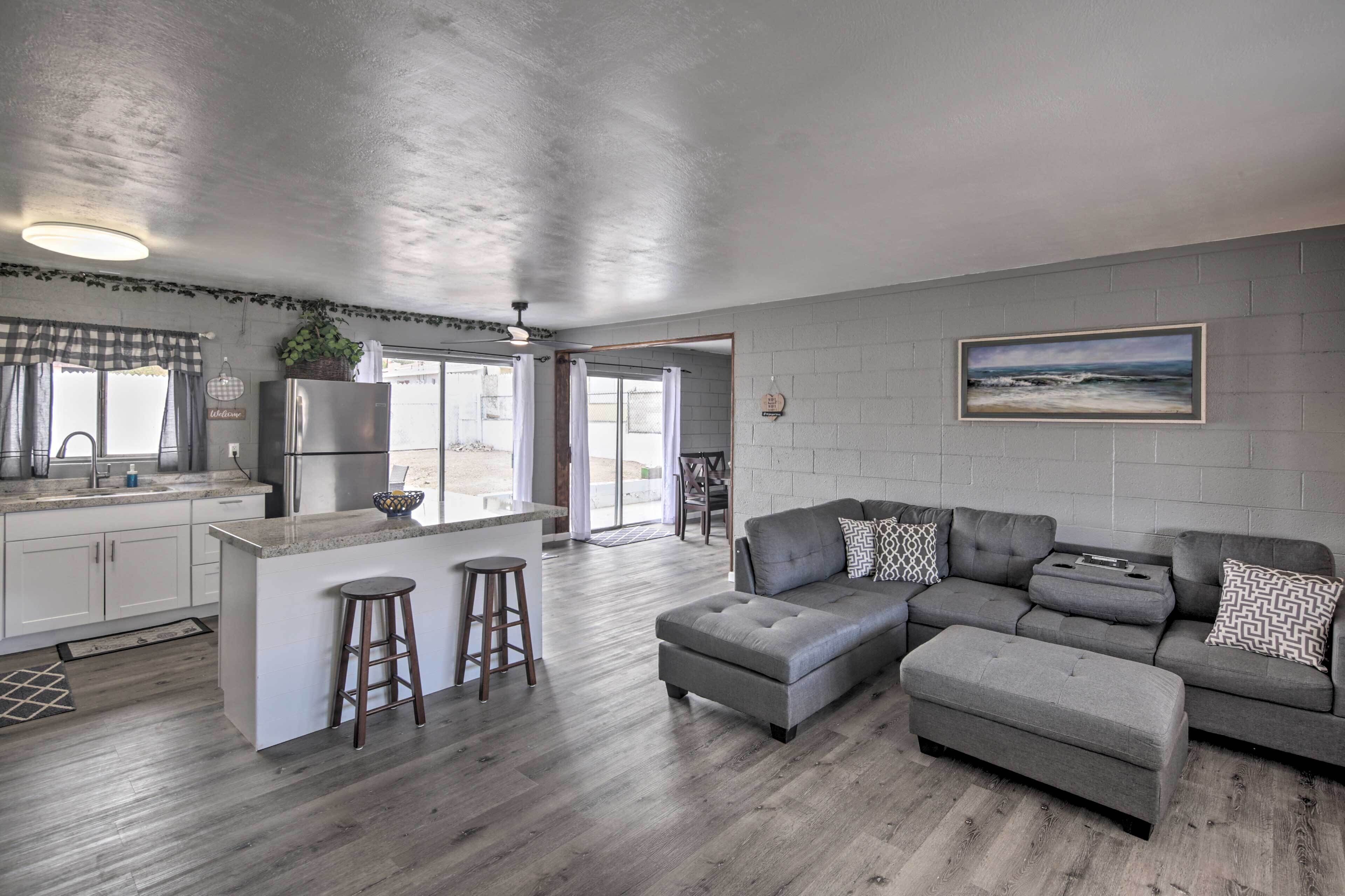 Centrally Located Gem with Laughlin Strip Views! in Bullhead City, United States
