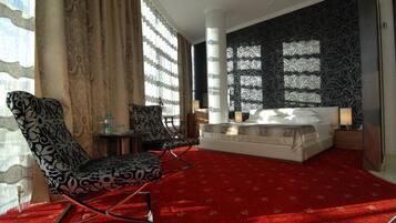 尊榮開放式客房 | 1 間臥室、客房內保險箱、書桌、遮光布/窗簾