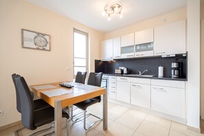 Fridge, microwave, oven, dishwasher - Villa Estrelia, App. 6 (Heringsdorf)