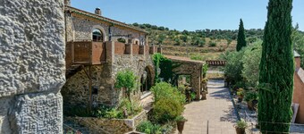 Holiday Home "Mas Renart" with Mountain View, Pool, Wi-Fi, Garden & Terrace