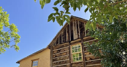 Historic Southern Utah Cottage- 20 miles to Zion National Park
