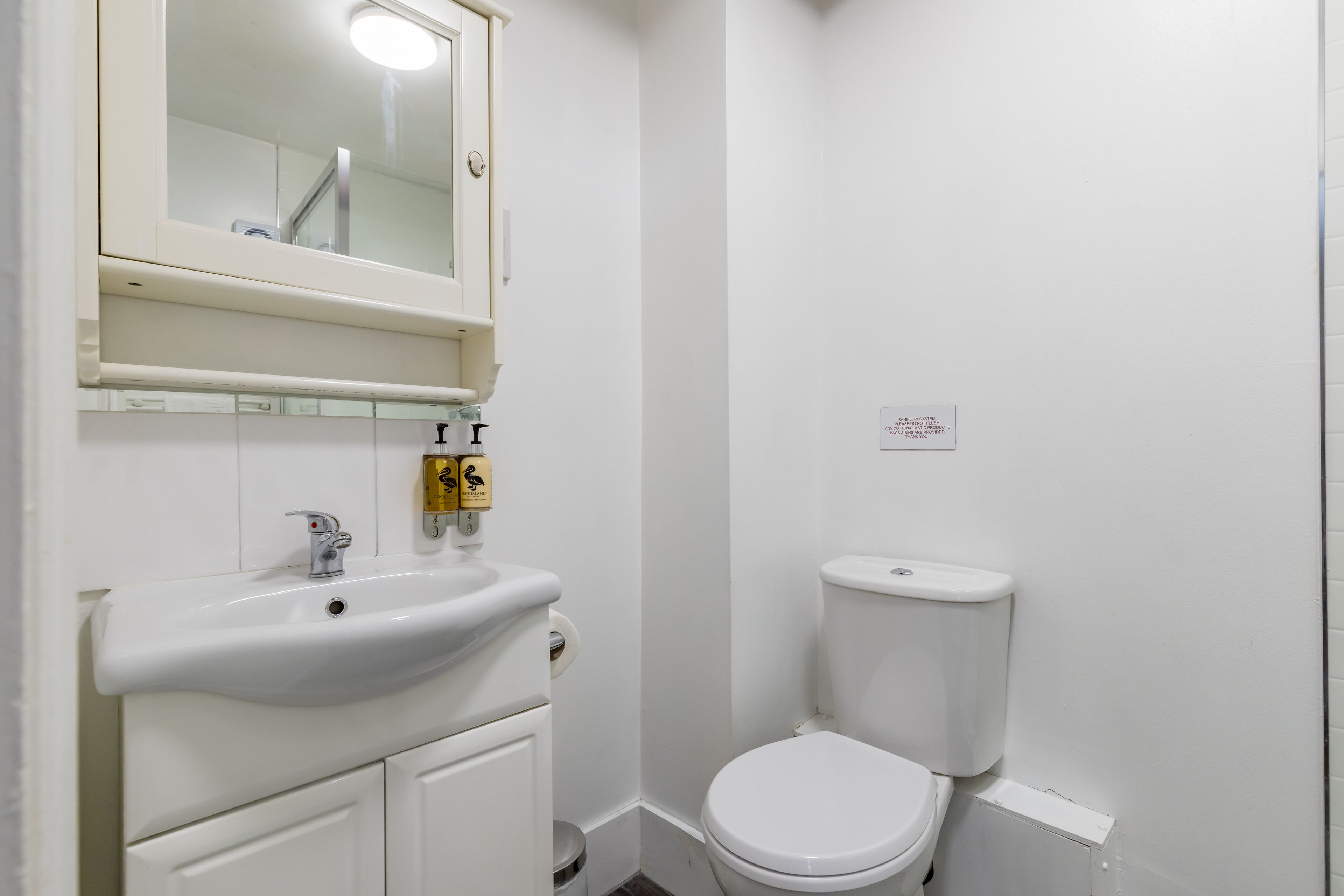 Photo - The Littleton Arms