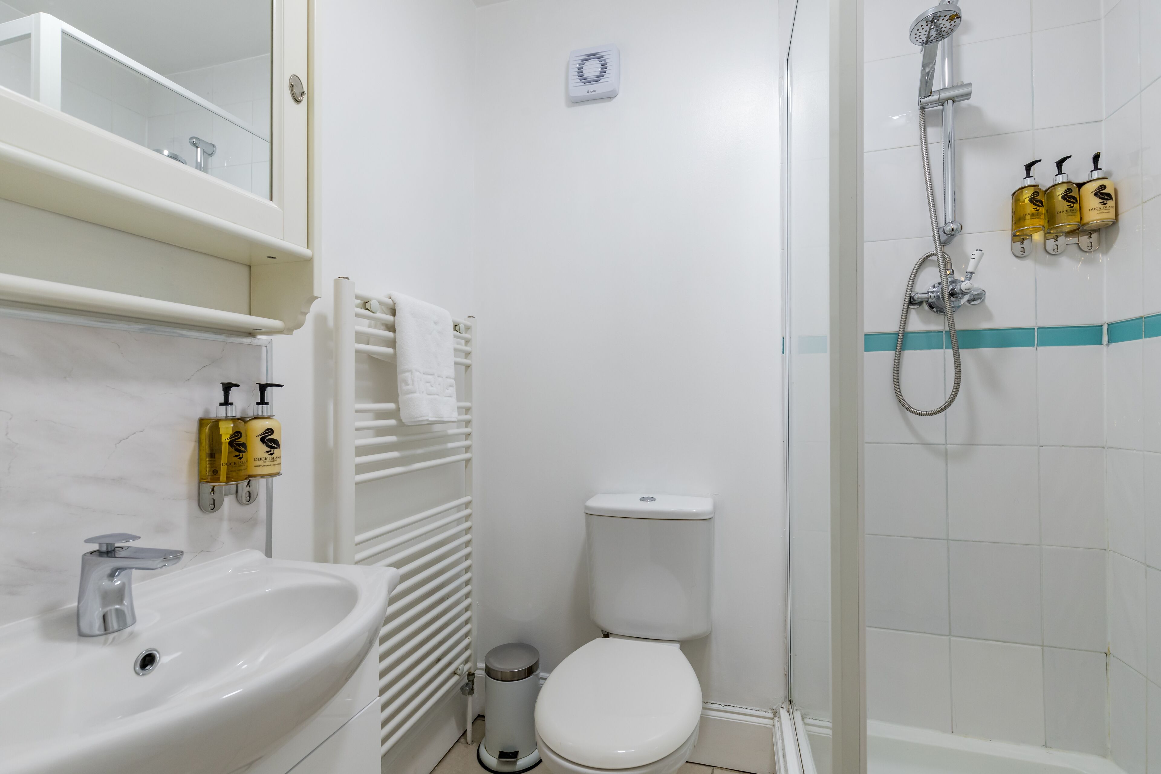 Photo - The Littleton Arms