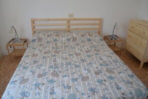 3 habitaciones, wifi gratis y ropa de cama 