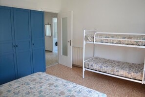 3 habitaciones, wifi gratis y ropa de cama 