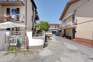 Exterior - 'Appartamento 1' Near the Beach with Wi-Fi & Garden (Ameglia)