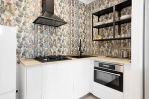 Fridge, stovetop, coffee/tea maker, cookware/dishes/utensils - 'Appartamento 1' Near the Beach with Wi-Fi & Garden (Ameglia)