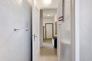 Interior - 'Appartamento 9' Near the Beach with Wi-Fi & Balcony (Ameglia)