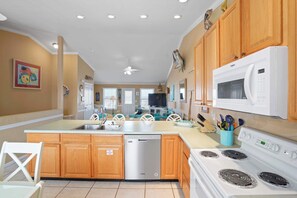 Fridge, microwave, oven, stovetop - Great Place to Beach- Family and pet friendly, community pool, beach views! (Cape San Blas)