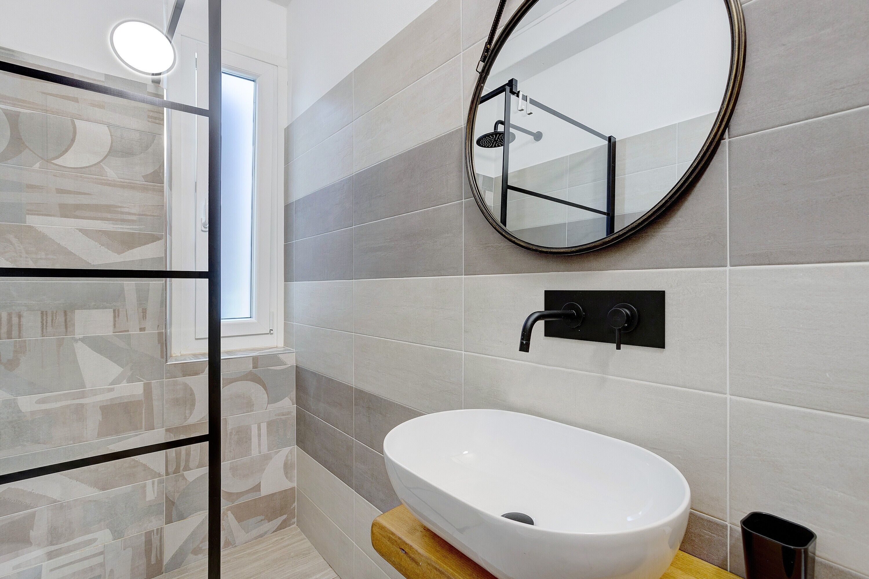 Douche, serviettes fournies