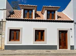 Exterior detail - Holiday Home 'Casa do Marquês' with Terrace, Wi-Fi & A/C (Vila Real de Santo António)
