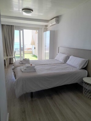 WiFi, bed sheets