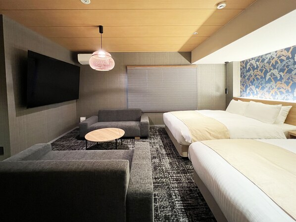 皇室客房, 非吸煙房, 河景 (Suite)