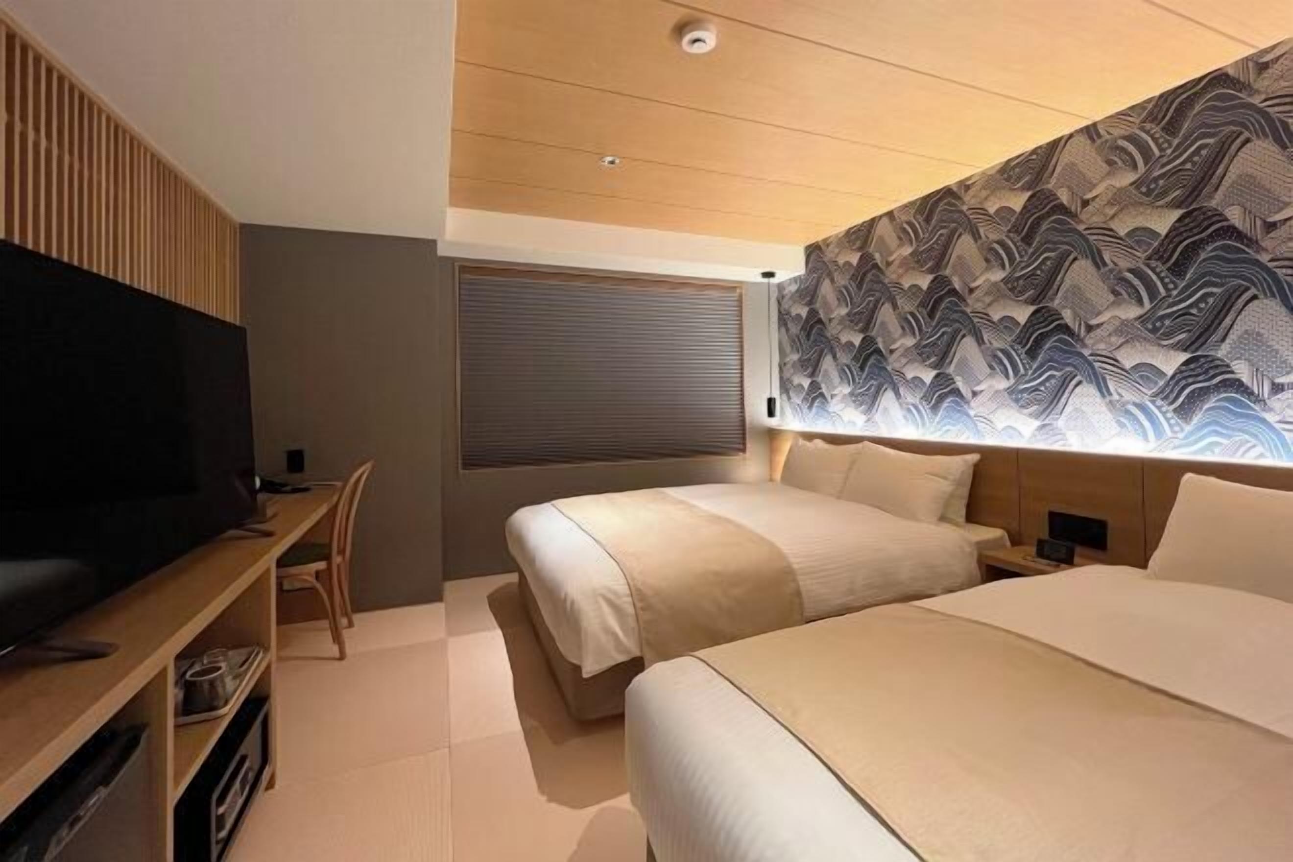 羽絨被、書桌、免費無線上網、床單