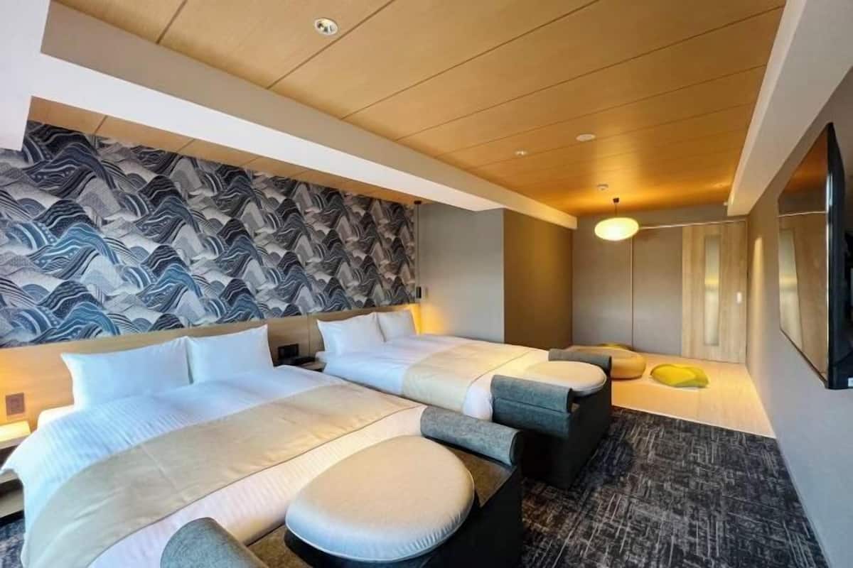 Down comforters, desk, free WiFi, bed sheets