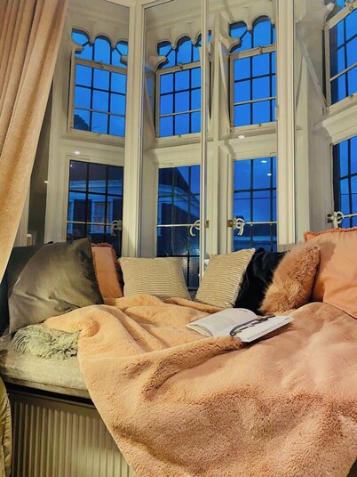 High Street Location the BEST apartment Canterbury