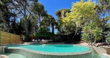 Villa Art Déco proche mer à l'entrée du parc des Calanques