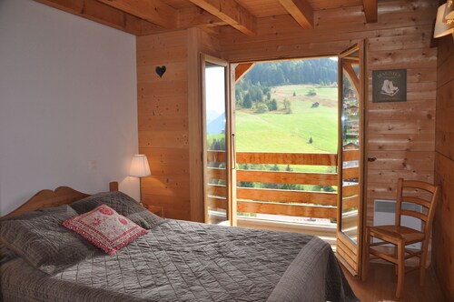 chalet mitoyen vue imprenable 10 personnes