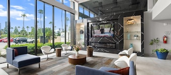 奧蘭治縣Universal大道Cambria酒店