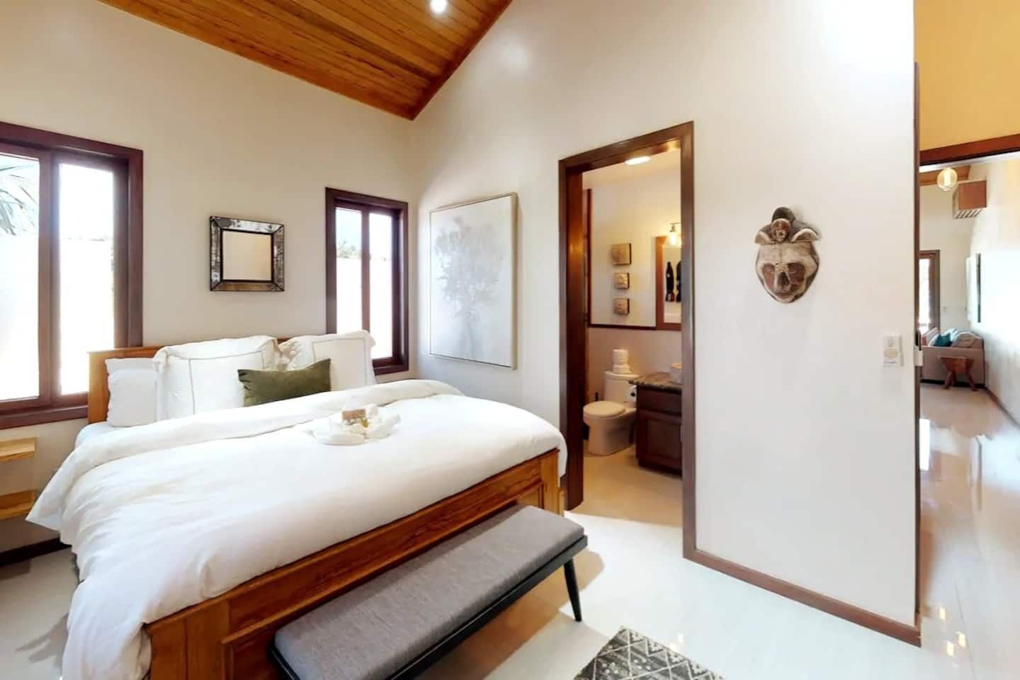 2 bedrooms, desk, iron/ironing board, travel cot