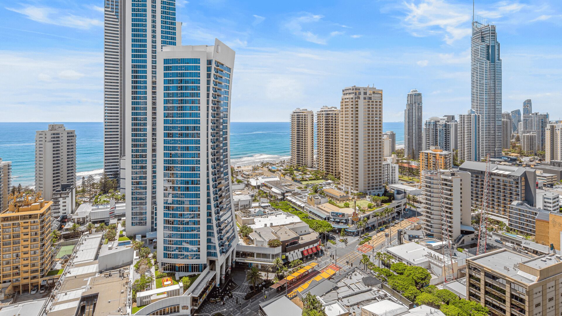 Circle on Cavill 25th Floor with Ocean Views