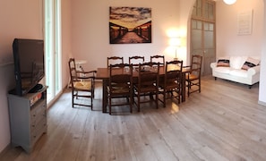 Interior - Large house (6 bedrooms) in the heart of a medieval village in Vallespir (Pyrenees) (Arles-sur-Tech)