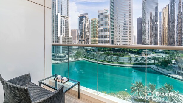 Deluxe Double Room, Bay View | Balcony - Dream Inn Apartments - MBL Tower (Dubai)