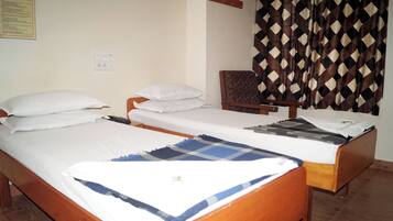 Egyptian cotton sheets, premium bedding, iron/ironing board, free WiFi