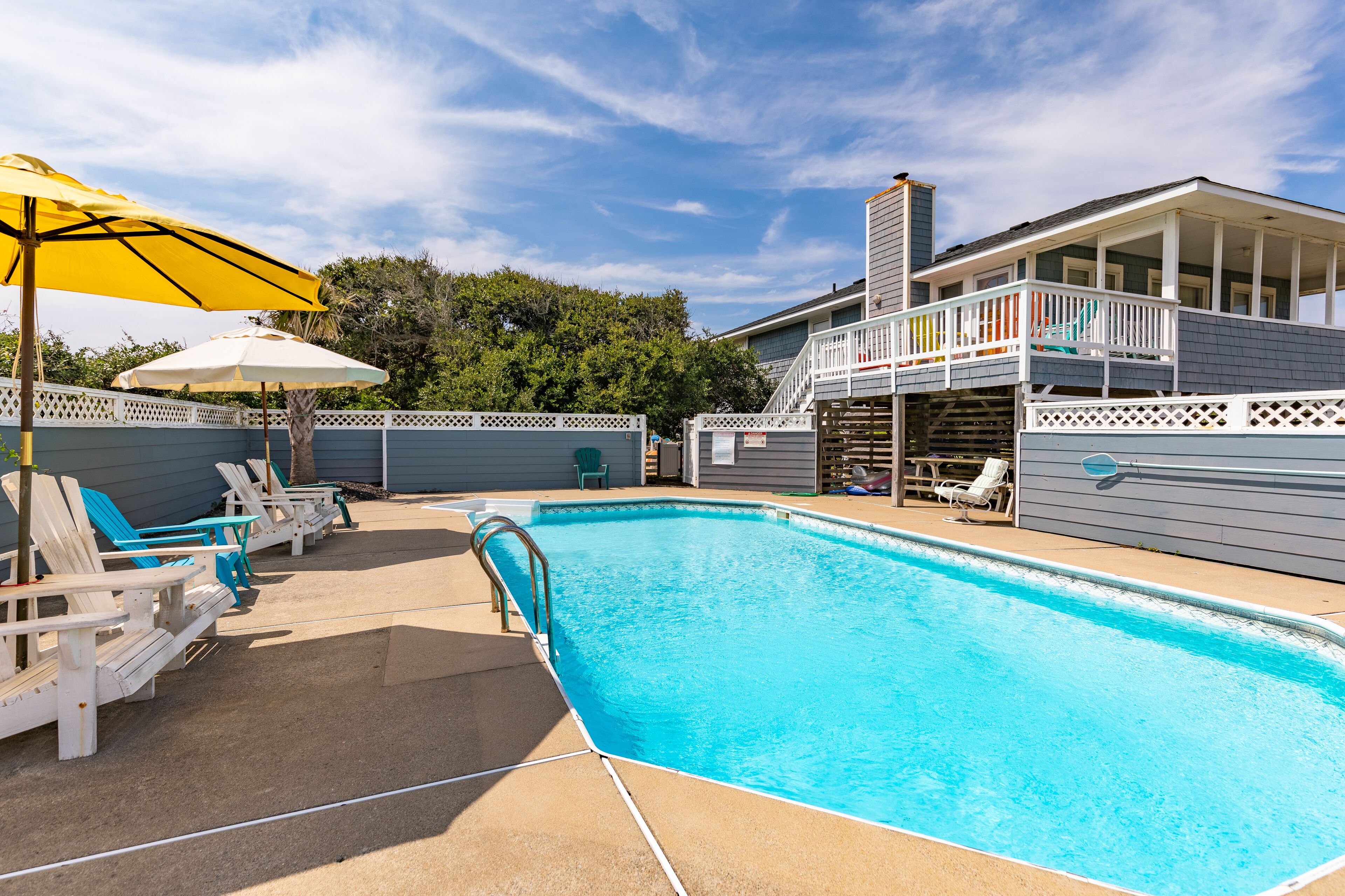 Affordable Semi-Oceanfront with playground, kayak, hammock swing, deck, and Private Pool